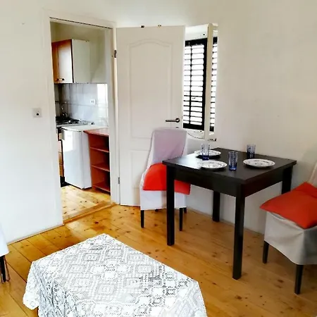 Rustic Centre Apartment