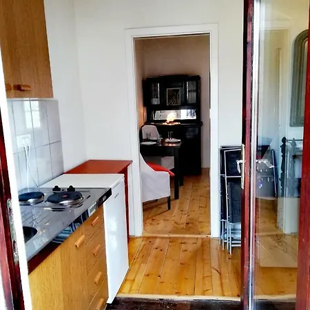 Rustic Centre Apartment *